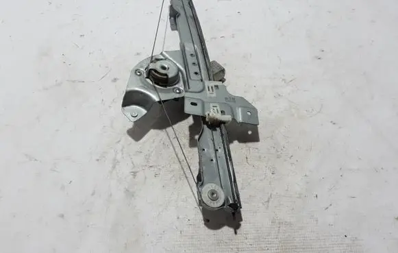 Dacia Duster Front window lifting mechanism without motor 8200733829
