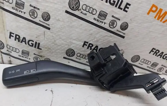 Volkswagen Golf V Indicator stalk ANP80H012A 13180579C
