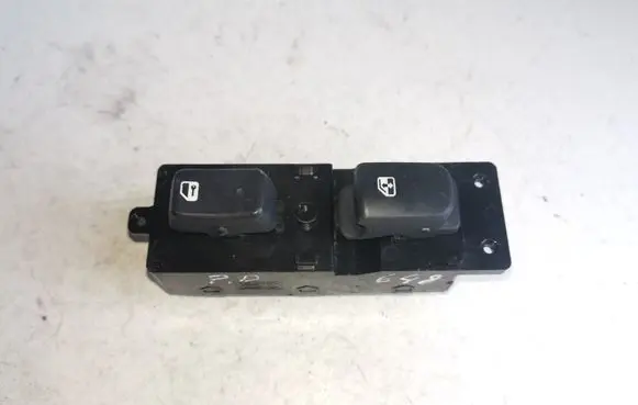 KIA Carens II Electric window control switch 935751D000