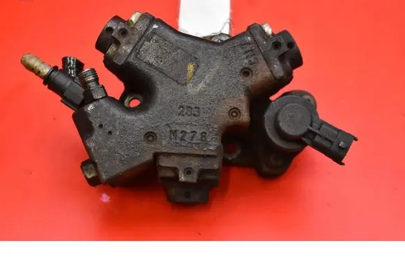 Fiat Punto (199) Fuel injection high pressure pump 0445010311
