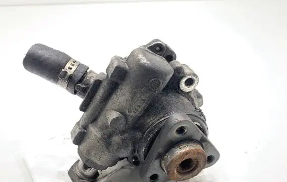 Audi A4 S4 B7 8E 8H Power steering pump 8E0145155N