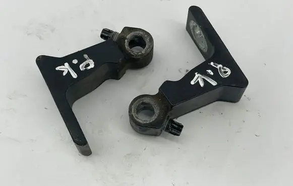 Audi A4 S4 B8 8K Front door upper hinge 8K0831401E