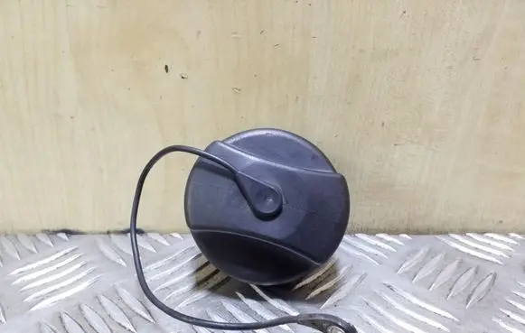 Opel Frontera B Fuel tank filler cap 