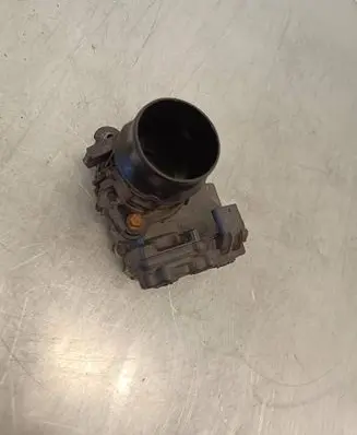 BMW X3 F25 Throttle valve 8512452 1354 A2C80221200