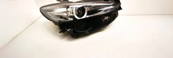 Mazda 6 Headlight/headlamp GRF551030