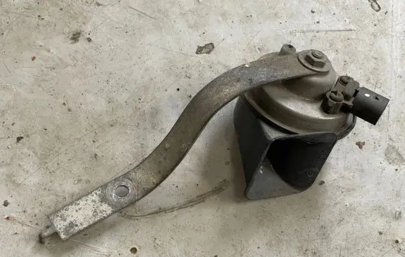 BMW X5 E70 Horn signal 55306