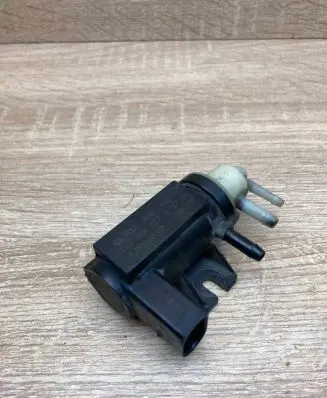 Volkswagen PASSAT B6 Turbo solenoid valve 1K0906627A 70086800