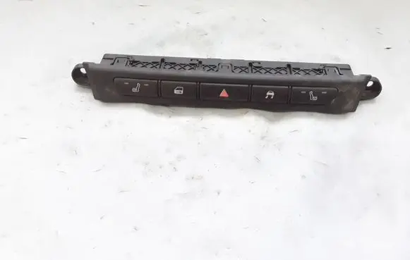 Jaguar S-Type Hazard light switch 2R8311B650BE 37035D