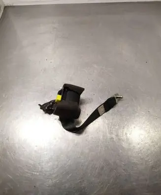 Mazda 6 Rear seatbelt