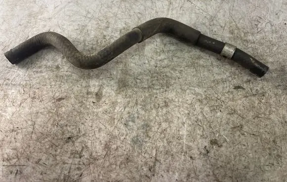 Nissan Navara D40 Engine coolant pipe/hose