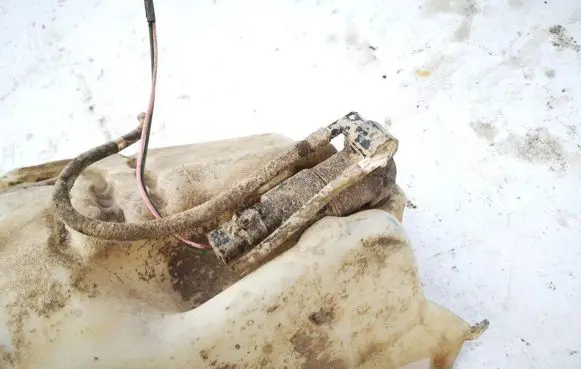 Nissan Almera Tino Windscreen/windshield washer pump