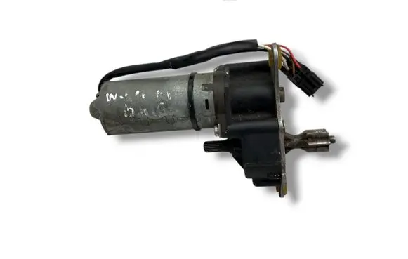 Mercedes-Benz CLK A209 C209 Seat adjustment motor A2038203842