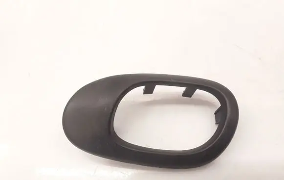 Peugeot 206 Front door interior handle trim 9628404977