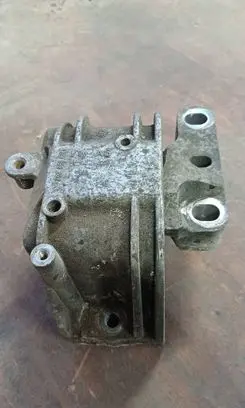 Volkswagen Golf IV Engine mount bracket 1K0199262
