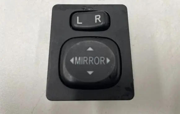 Toyota Verso Wing mirror switch 183640 769746