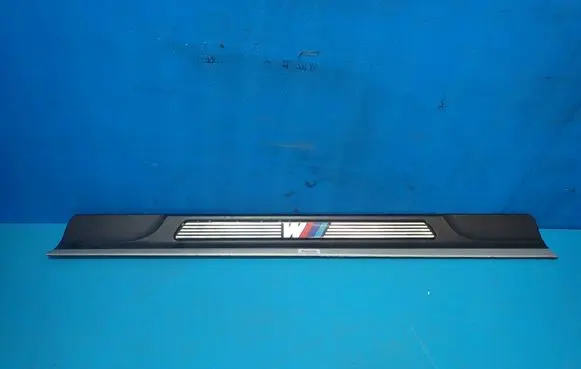 BMW 3 E46 Front sill trim cover 8204114