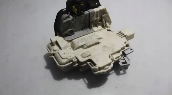 Seat Exeo (3R) Rear door lock