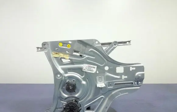 Hyundai ix35 Front door window regulator with motor 824802Y330