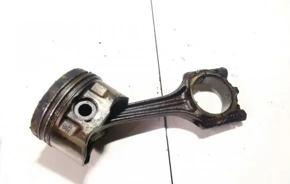 Audi A4 S4 B5 8D Piston with connecting rod 027b