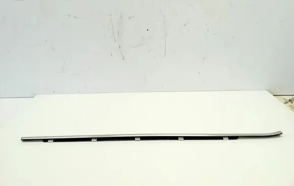 KIA Sportage Door glass trim 