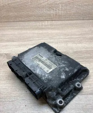 Alfa Romeo 147 Engine control unit/module ECU 93741WAA 0281010332 73501227