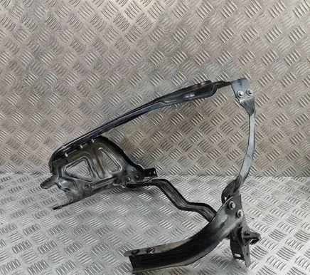 Mercedes-Benz E A207 Headlight/headlamp mounting bracket A2076200185 A2076200372