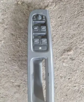 Volvo V50 Electric window control switch 30773428 30773429 30773427