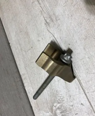 Mini Clubman F54 Fuel Injector clamp holder 