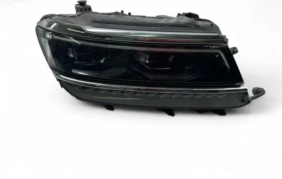 Volkswagen Tiguan Headlight/headlamp 5NB941082A