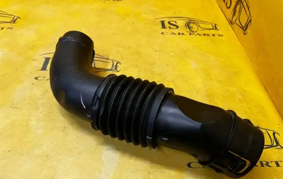 Ford Explorer VI Air intake hose/pipe L1M39C675BD