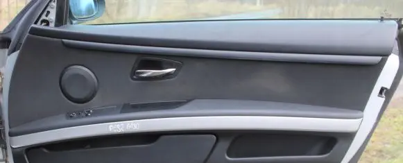 Front door card panel trim