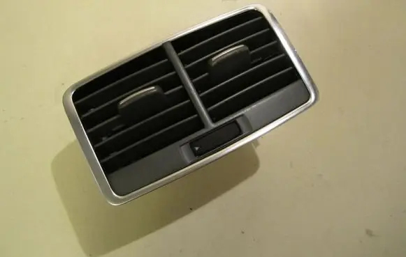 Audi A6 S6 C6 4F Rear air vent grill 4F0819203B