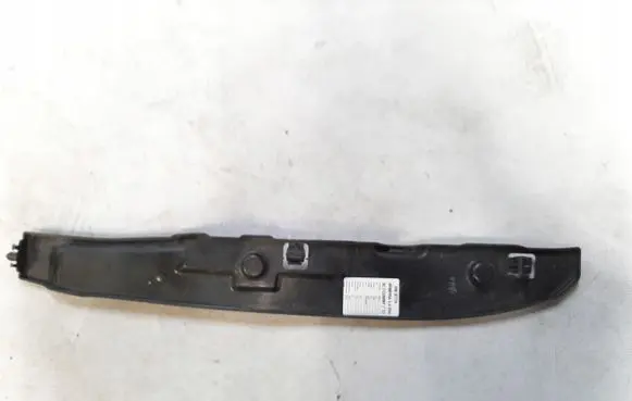 Volkswagen Jetta VI Fender end trim 5C6821111A