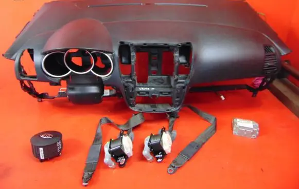 KIA Venga Airbag set with panel 847111P000 845301P000 KIAVENGAYN2012r