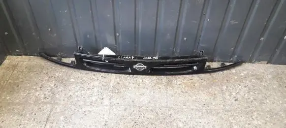 Nissan Micra Front bumper upper radiator grill 623105F600