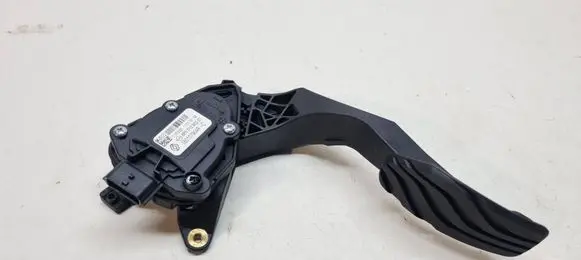 Renault Clio V Accelerator throttle pedal 180107904R 6PV01290207