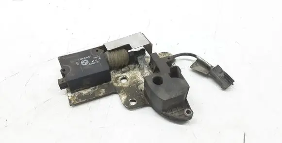 BMW 5 E39 Tailgate boot lock/latch motor 8360193