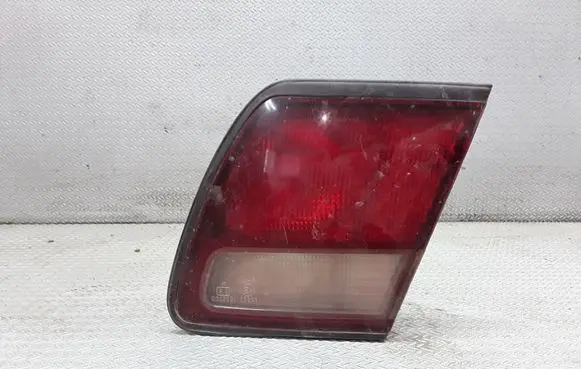 Mitsubishi Galant Tailgate rear/tail lights 0431613