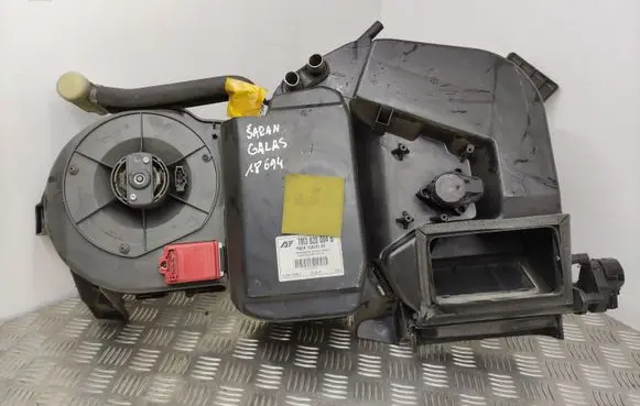Volkswagen Sharan Interior heater climate box assembly 7M3820004B