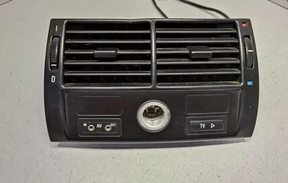 BMW X5 E53 Rear air vent grill 8370910 64228370910