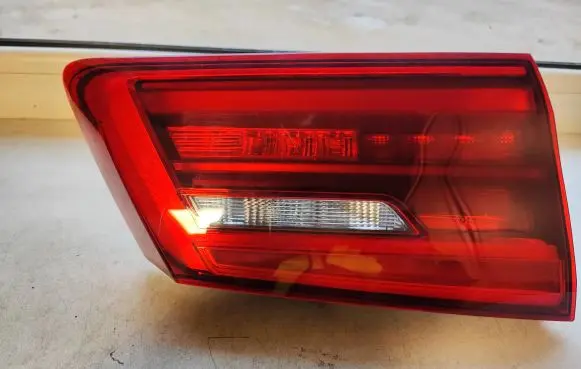 BMW 5 G30 G31 Tailgate rear/tail lights 9481823 BM30T2SAE 630341