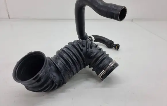 Intercooler hose/pipe
