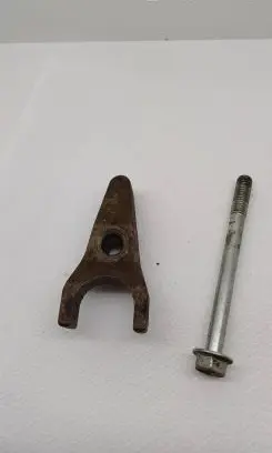 Toyota RAV 4 (XA30) Fuel Injector clamp holder
