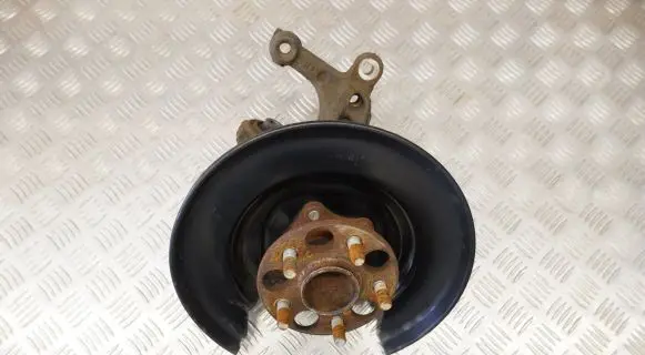 Toyota Prius (XW50) Rear wheel hub 4230547050 4245012220 8954452040