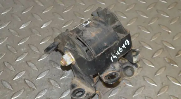 Jeep Compass Engine mount bracket 885AC