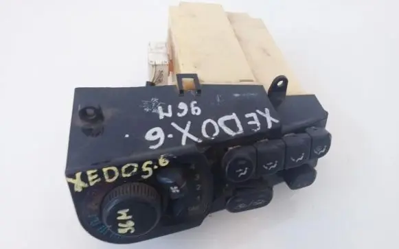 Mazda Xedos 6 Climate control unit