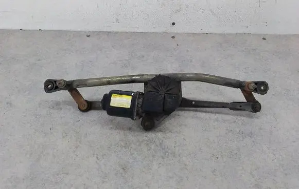 Front wiper linkage