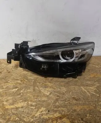 Mazda 6 Headlight/headlamp