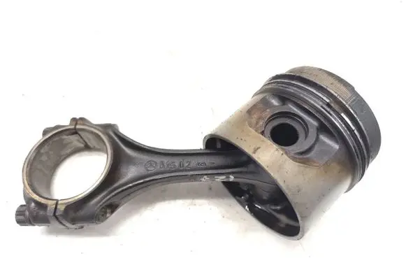 Mercedes-Benz W123 Piston with connecting rod 61502 615026