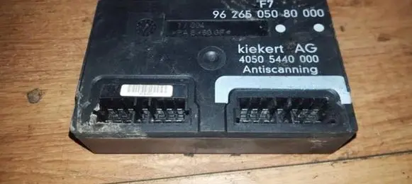 Peugeot 406 Comfort/convenience module 9626505080 40505440000